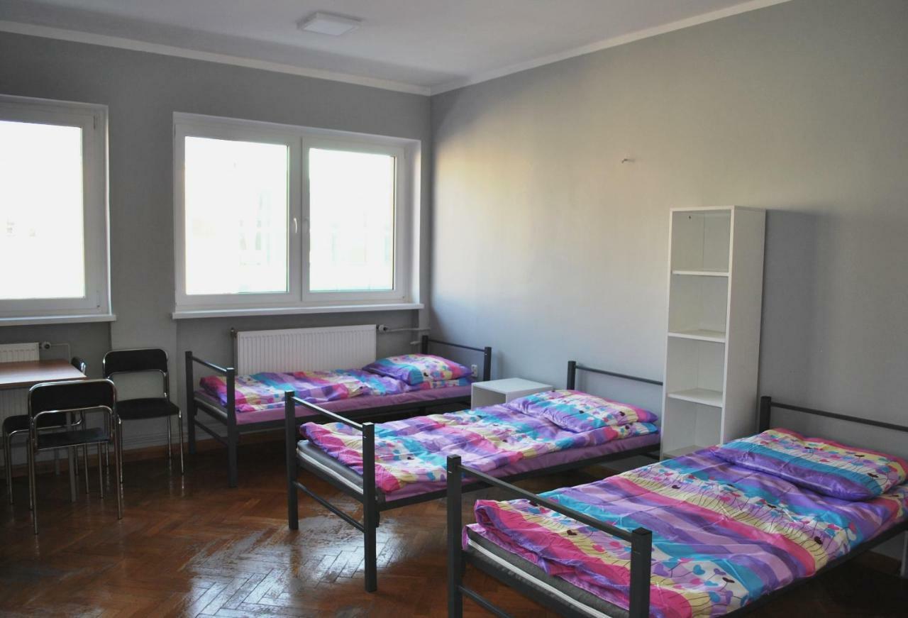 Hostel Pod Topolami Zielona Góra Eksteriør bilde
