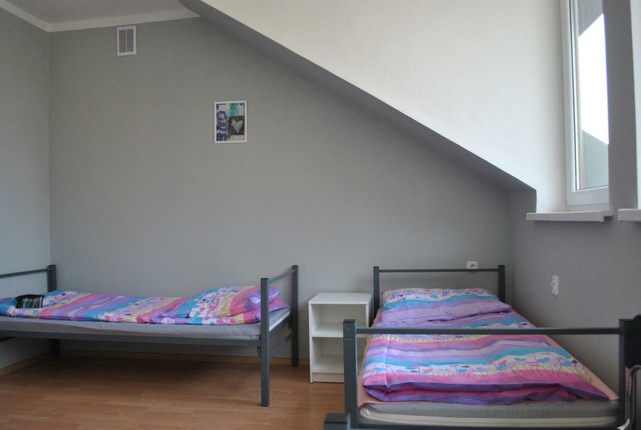 Hostel Pod Topolami Zielona Góra Eksteriør bilde