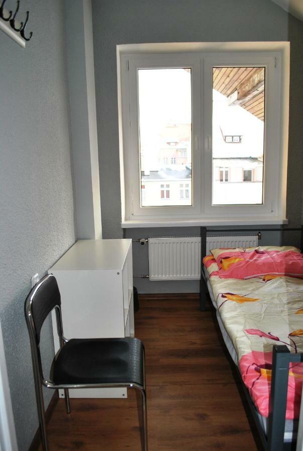 Hostel Pod Topolami Zielona Góra Eksteriør bilde