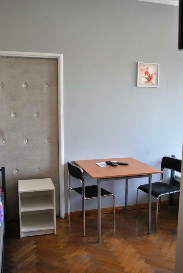 Hostel Pod Topolami Zielona Góra Eksteriør bilde