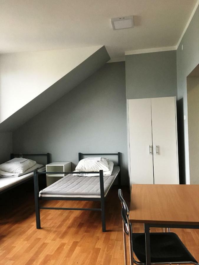 Hostel Pod Topolami Zielona Góra Eksteriør bilde